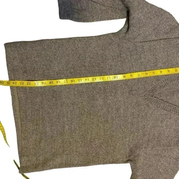 Vintage Lambswoll Unbranded Sweater Suitable For Spring And Autumn wear. - Picture 11 of 12